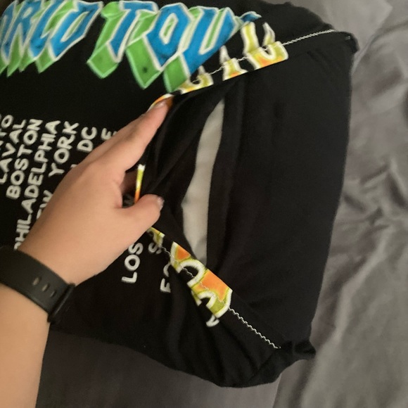 Billie Ellish up-cycled t-shirt pillow Handmade - Picture 3 of 5